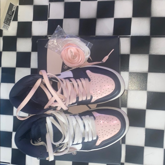 AIR JORDAN 1 RETRO HI OG Bubblegum. - Picture 1 of 5